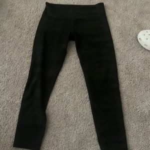 Lululemon Camo Cropped Leggings